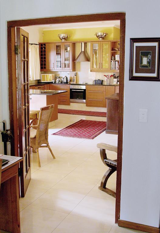 Golf And Garden Guesthouse Somerset West Bagian luar foto