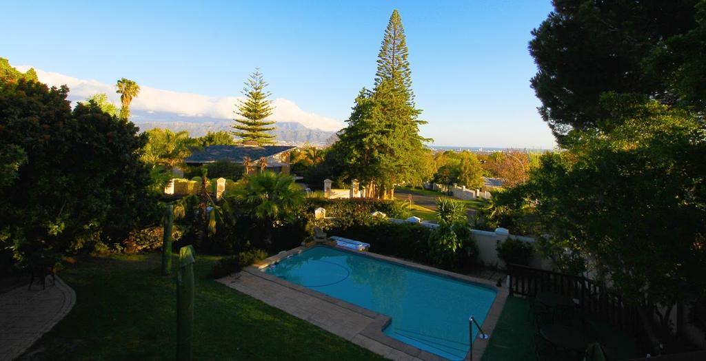 Golf And Garden Guesthouse Somerset West Bagian luar foto
